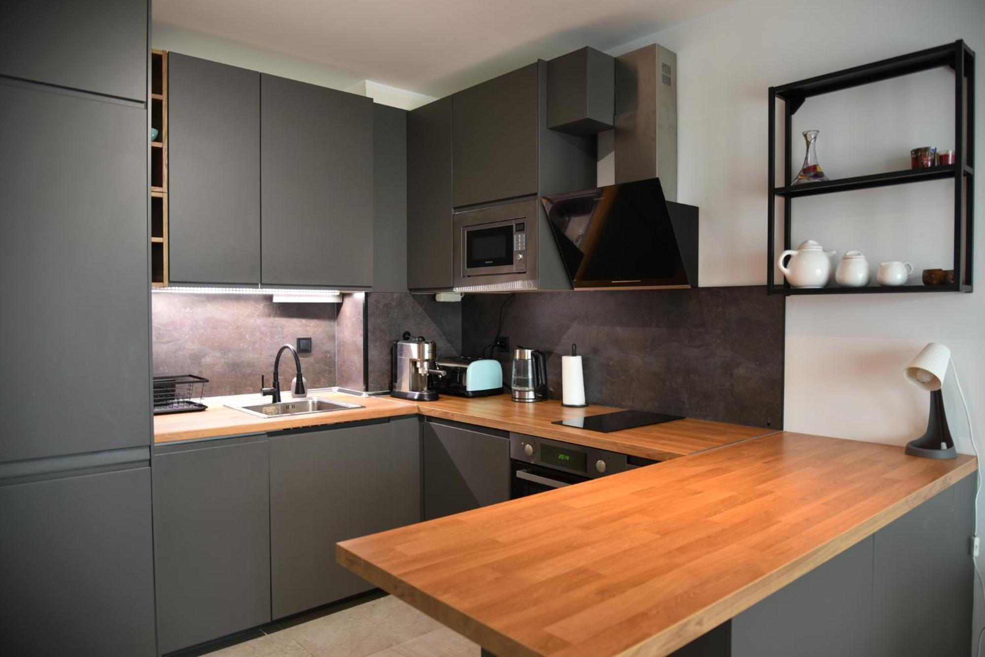 Sunlit Elegance Escape Apartment Varna ภายนอก รูปภาพ