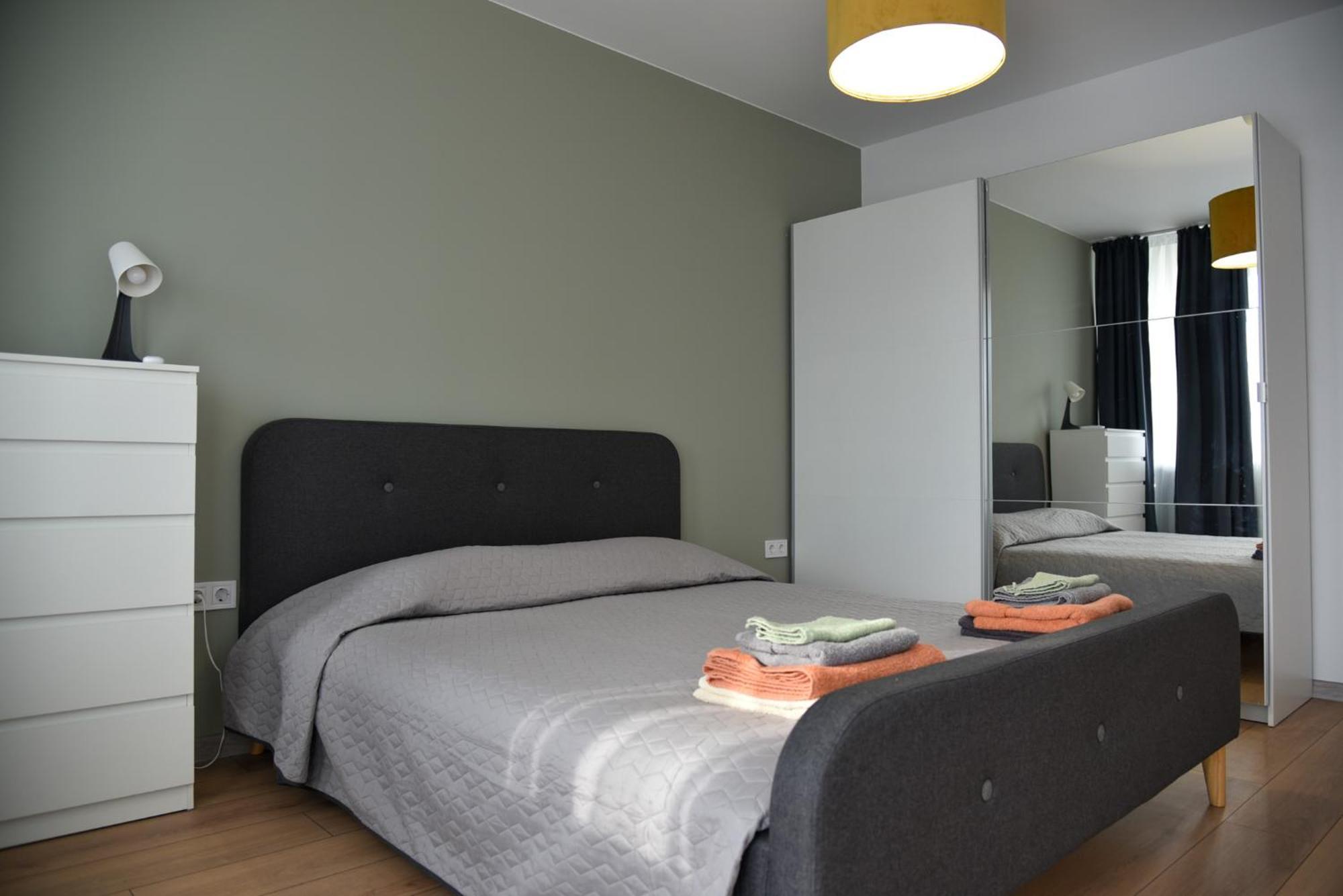 Sunlit Elegance Escape Apartment Varna ภายนอก รูปภาพ